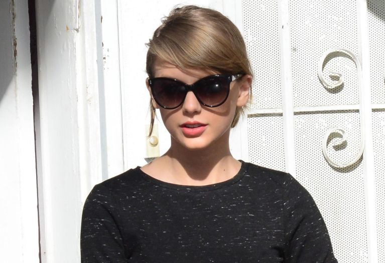 Taylor Swift Cut Her Hair Super Short For The Grammys Fashion